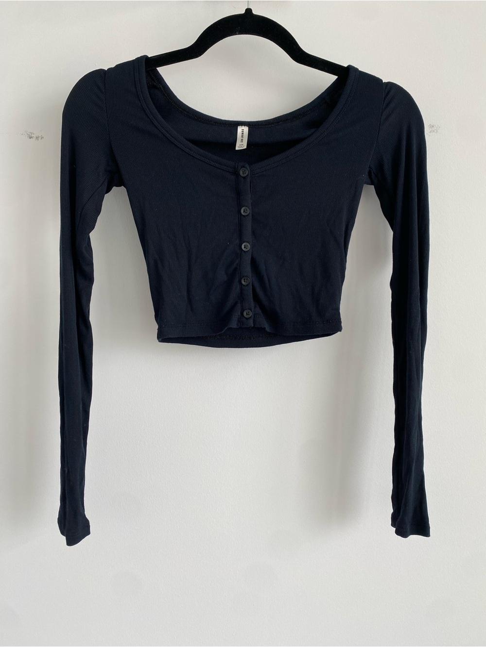 Sunday Best Black Long-Sleeve Cropped Button-Front Top